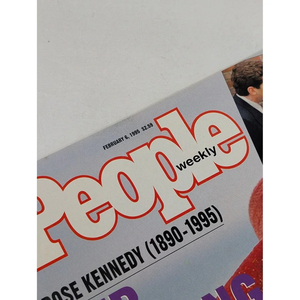 People Magazine February 6 1995 Rose Kennedy Death Trent Reznor‎ Keanu Reeves